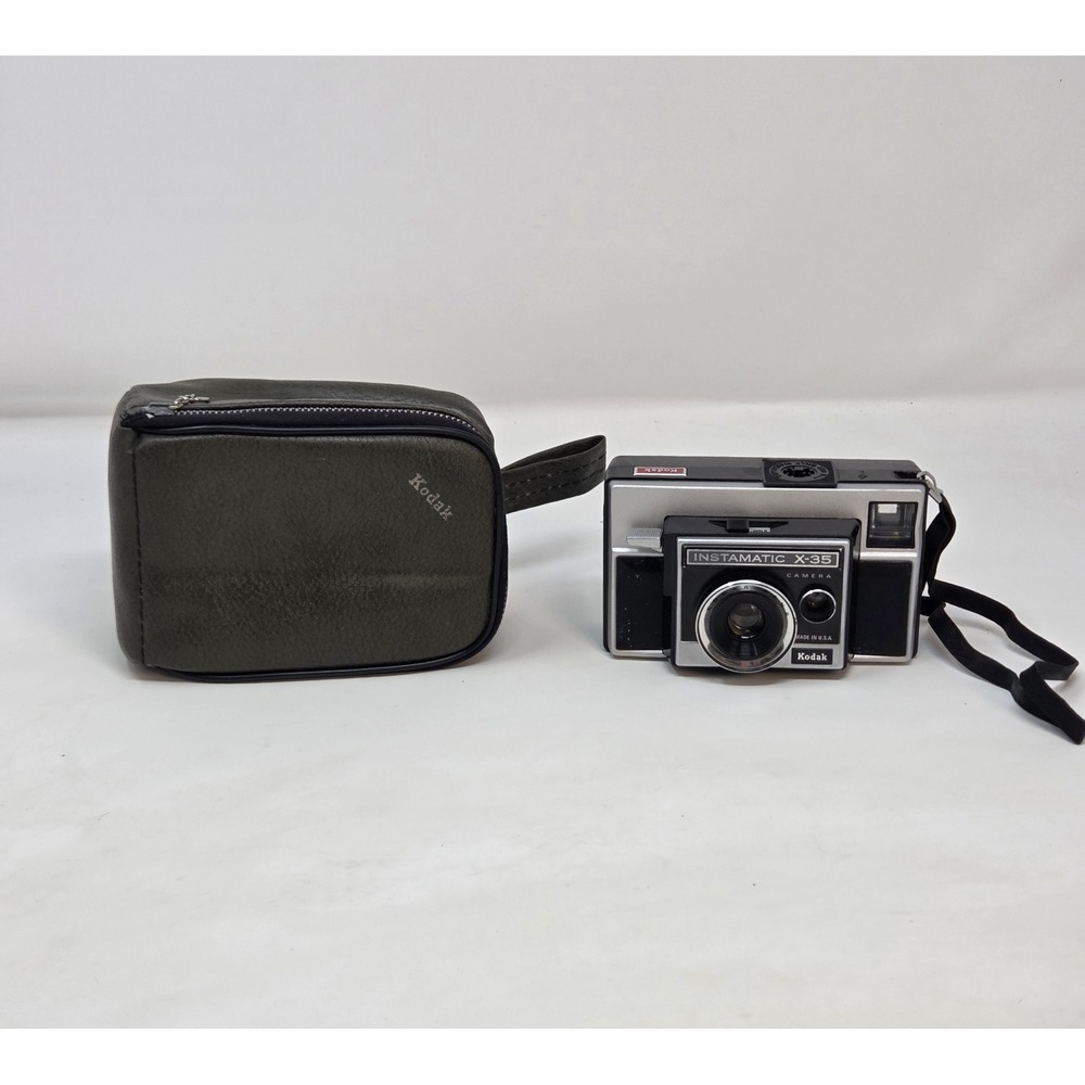 Vintage Kodak Instamatic X-35 126 Film Camera Kodar Lens w/ Case USA